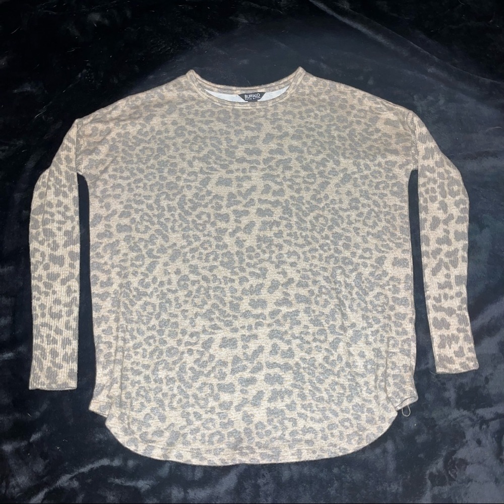 Buffalo David Bitton Cheetah Leopard Animal print shirt top, long sleeve